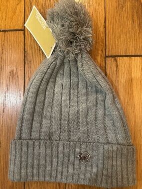 Michael Kors Gray Ribbed Pom-Pom Knit Beanie  NWT